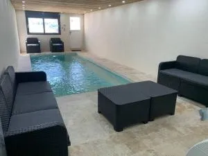 Villa piscine/spa privé intérieur 33° ZOO DE LA FLECHE 24h DU MANS - Clermont-Créans