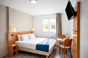 Appart'hotels Sejours & Affaires Creteil Le Magistere : photos des chambres