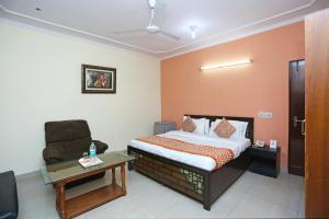 Hotel O Kalkaji Residency Bnb Near Lotus Temple