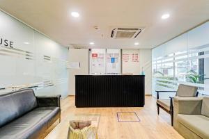 Townhouse Sector 30 Near Botanic Garden of Indian Republic