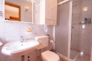 River Valley View House