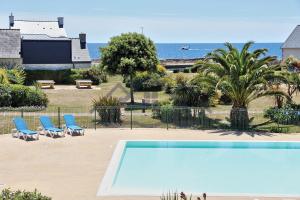 Appartements LocaLise au Guilvinec - A15 - Vue sur la mer la piscine et le jardin - Tout a pied, plages, port, centre, commerces, marche - Wifi inclus - Animaux bienvenus - Linge de lit inclus : photos des chambres