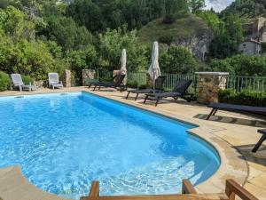 Atalaya - Montserrat Figueras - Gîte pour 8 personnes - 4 chambres en suite - Piscine