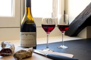 Appartements Maison du colombier : Appartement Supérieur 1