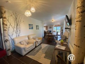 Atalaya - Montserrat Figueras - Gîte pour 8 personnes - 4 chambres en suite - Piscine