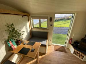 Shepherds Hut, Conwy Valley