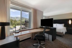 Studio King Room with Sofa Bed Mountain Creek View room in Residence Inn by Marriott Steamboat Springs