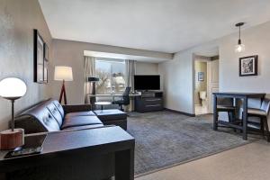One-Bedroom King Suite with Sofa Bed room in Residence Inn by Marriott Steamboat Springs