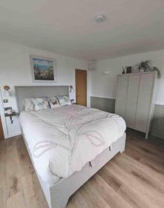 Cotts Cabin - Welcombe - 2 min walk to pub