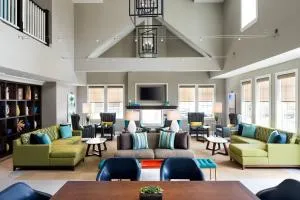 洛杉矶托兰斯/雷东多海滩原住客栈 - 兰乔帕洛斯弗迪斯