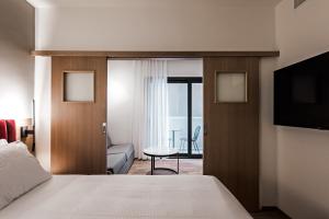 Urban Frame Acropolis