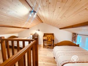 Maisons de vacances Atalaya - Maitre de Cabestany - Gite avec piscine pour 8 personnes - 3 chambres en suite : photos des chambres