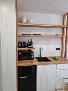 Stone build suite with private pool