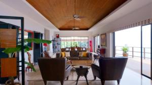 Fah Suay Villa - Incredible & Spacious 5 Bedrooms