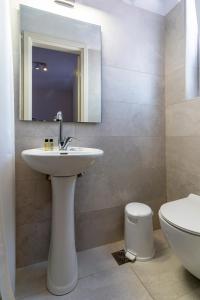 Single Room room in Manto Hotel