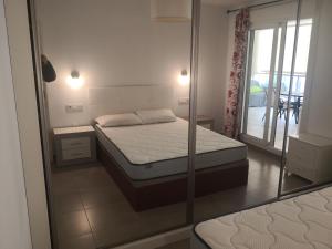 Apartamento Mar y Sal en Primera Linea de Playa Vacaciones en Roquetas de Mar