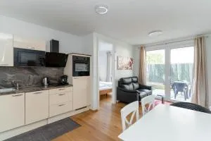 Modern apartment with tiny garden near city center - Neusüßenbrunn