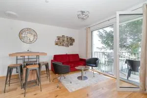 Luxurious apartment with big balcony near city center - Neusüßenbrunn