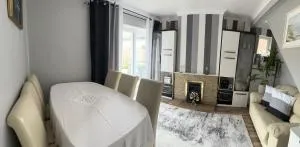 Remarkable 3-Bed House in East Cowes - East Cowes