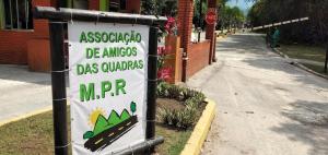 CASA TERREA WI-FI 3 SUITES 900m PRAIA DE GUARATUBA SP