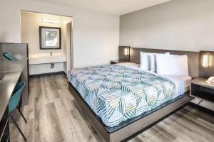 Double Room - Disability Access room in Motel 6-Carlsbad CA - East Near LEGOLAND