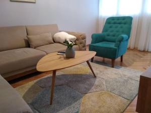 Main bus station apartment