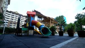 Staycation @Bali Oasis 2- 2BR unit with sunset view