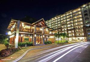 Staycation @Bali Oasis 2- 2BR unit with sunset view