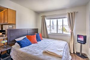 Newport Beach Vacation Rental - Short Walk to Pier