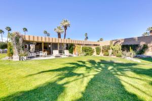 Mid-Century El Paseo Condo in Iconic Sandpiper!