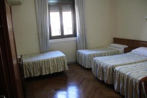 Quadruple Room room in Hostal Splendid