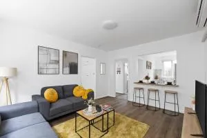 Serene Coastal Haven - Brighton