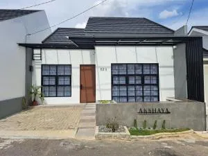 AKSHAYA VILLA SUKABUMI - Ujunggenteng