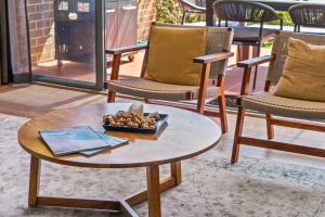 surfside6 @ james cook - Clarkes Beach