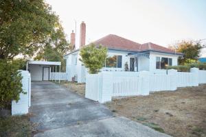 Enjoy a renovated retreat with outdoor bath