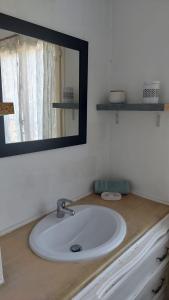 Appartements **** VERY CENTRAL Ajaccio 36 rue Fesch, cosy flat in city center pedestrian street, up to 4 people **** : photos des chambres