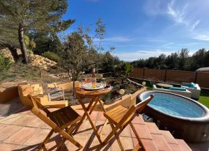 Villas Villa avec jacuzzi sur les hauteurs de La Ciotat : photos des chambres