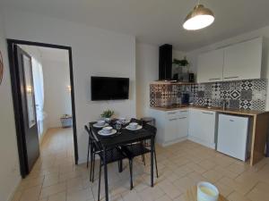 Appartements Appartement avec jardin privatif a 300m de la plage *2* : photos des chambres