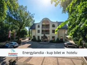 杜瓦雷克史卡温斯基酒店 - Buków