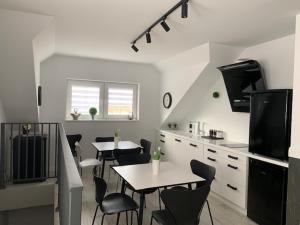 MAŁY PORT-Iława - Jezioro - Plaża - Marina priv - 5 pokoi VIP - czysto na 10