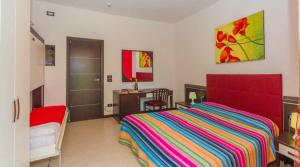 Family Room (2 Adults + 1 Child) room in Hotel Villa Del Mar
