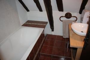 Maisons de vacances LE MOULIN DE LA FREGETTE : photos des chambres