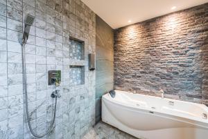 25P Enchanting Bungalow Retreat - Mystical Garden,Petaling Jaya by Verano