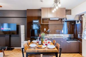 River Side Namba 700