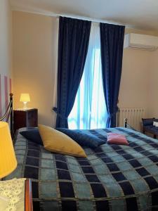 Tuscan Room
