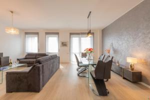 BnButler - Via Foppa 7 - 130 mq in Posizione Strategica