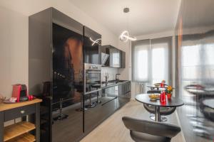 BnButler - Via Foppa 7 - 130 mq in Posizione Strategica