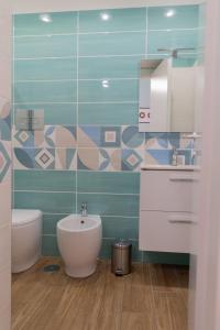 Yes I Know My Room - Storico