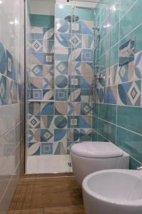 Yes I Know My Room - Storico