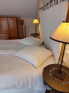 B&B / Chambres d'hotes Trainefeuilles - Chambres d'hotes : Chambre Familiale avec Douche 